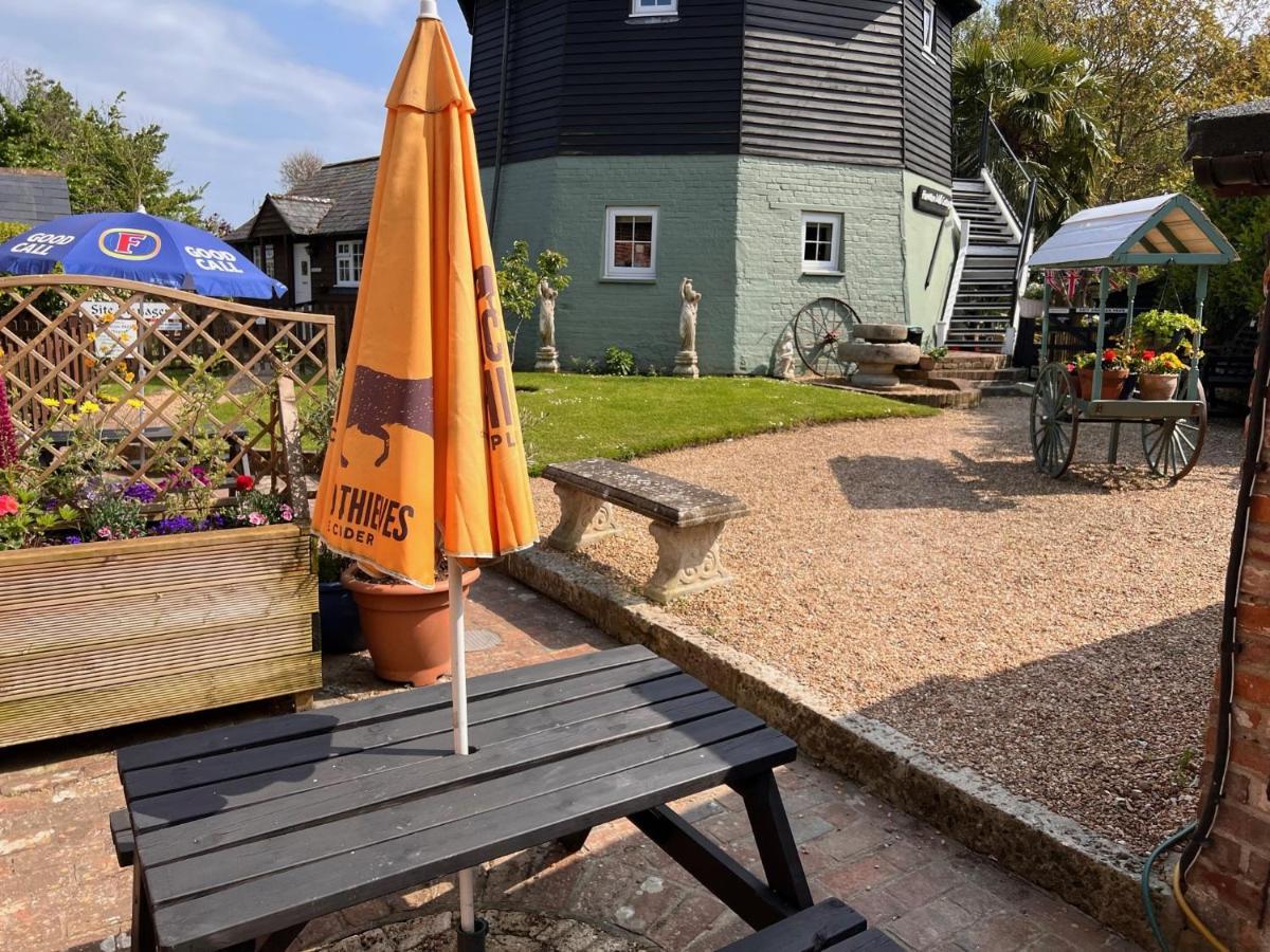 Hunston Mill Self Catering Dog Stay For Free Chichester Kültér fotó