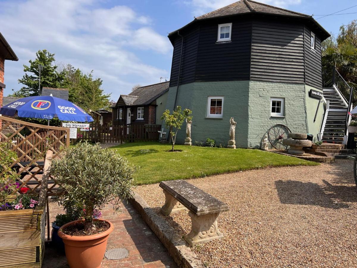 Hunston Mill Self Catering Dog Stay For Free Chichester Kültér fotó