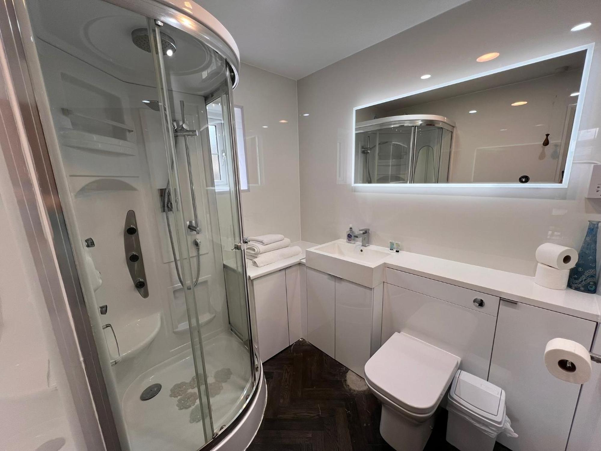 Hunston Mill Self Catering Dog Stay For Free Chichester Kültér fotó