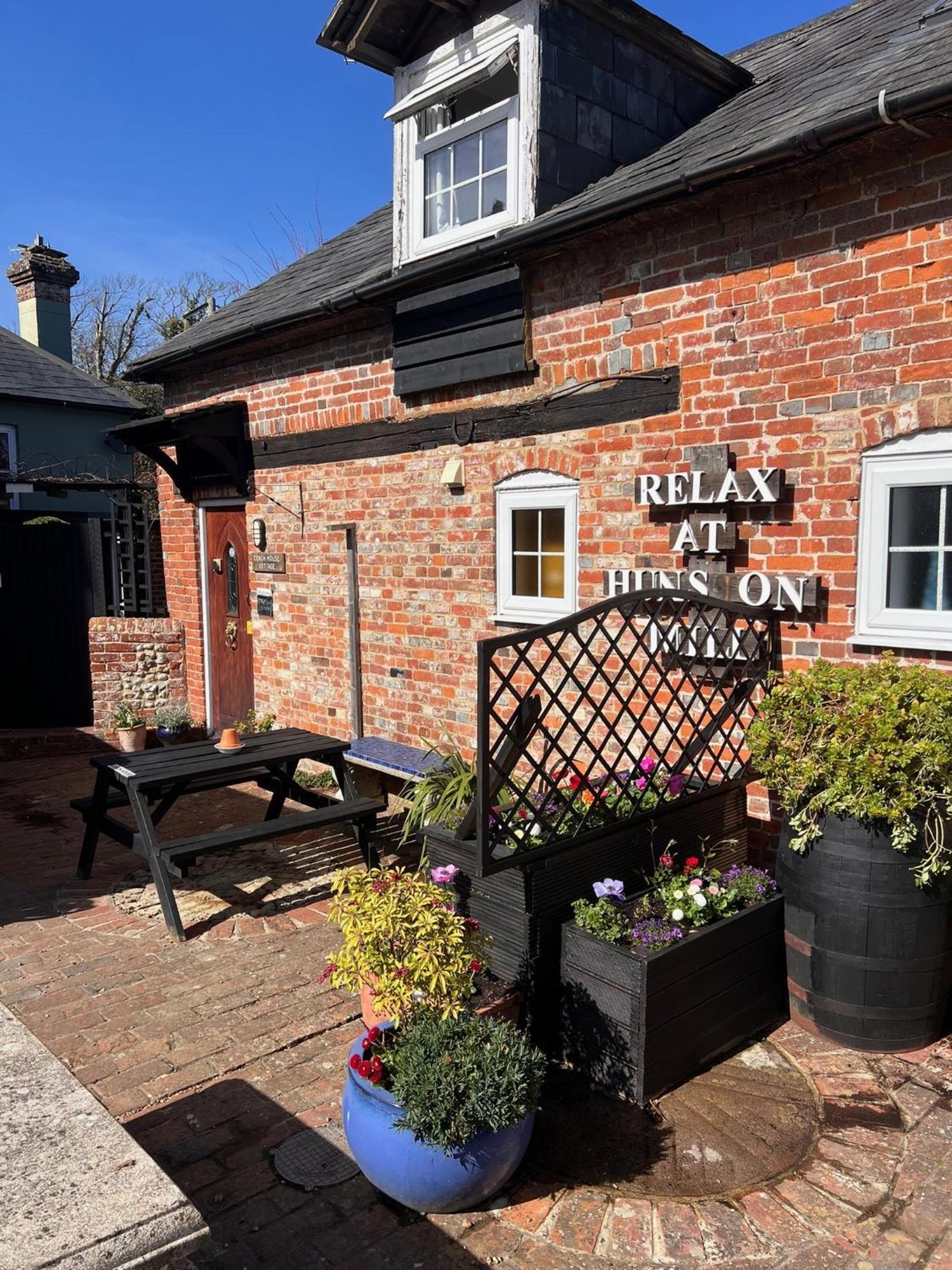 Hunston Mill Self Catering Dog Stay For Free Chichester Kültér fotó