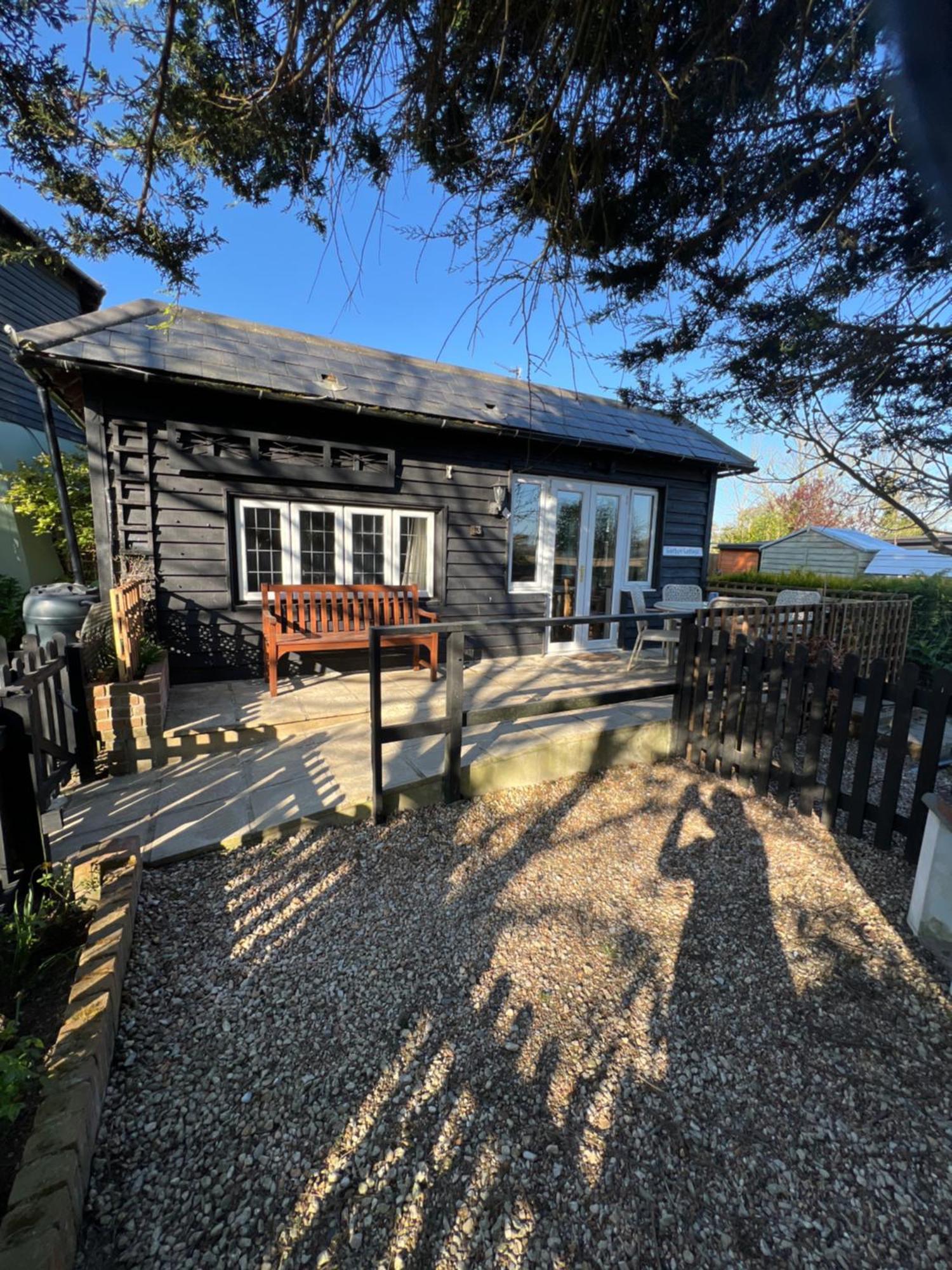Hunston Mill Self Catering Dog Stay For Free Chichester Kültér fotó
