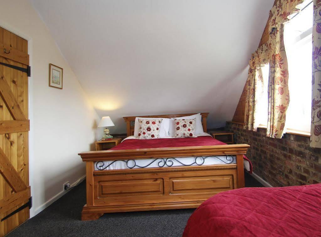 Hunston Mill Self Catering Dog Stay For Free Chichester Kültér fotó